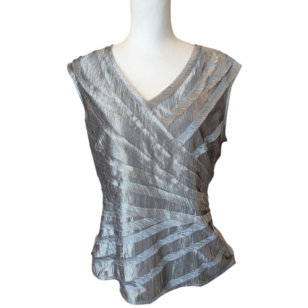 Anne Klein AK Womens Metallic Silver Pleated V-Neck Sleeveless Blouse Top Large